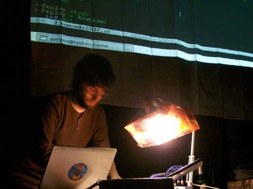 yeeking live at loss livecode in sheff 2007